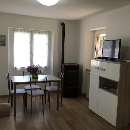 Nyaraló Casa Ginni Con Piscina E Giardino *