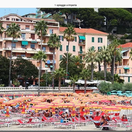 Casa Ginni Con Piscina E Giardino Nyaraló *