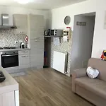 Casa Ginni Con Piscina E Giardino Ferienhaus *