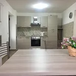 Casa Ginni Con Piscina E Giardino Caravonica