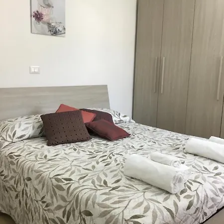 度假居 Casa Ginni Con Piscina E Giardino Caravonica