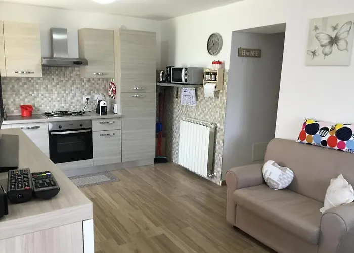 Casa Ginni Con Piscina E Giardino Casa vacanze *