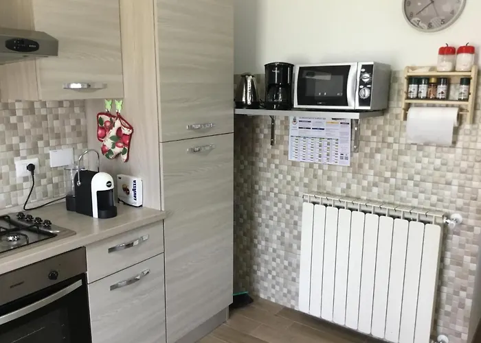 Casa Ginni Con Piscina E Giardino Caravonica