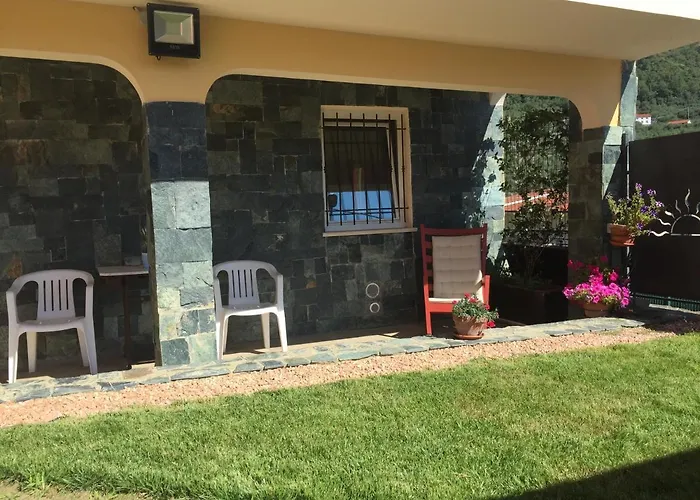 Vakantiehuis Casa Ginni Con Piscina E Giardino *