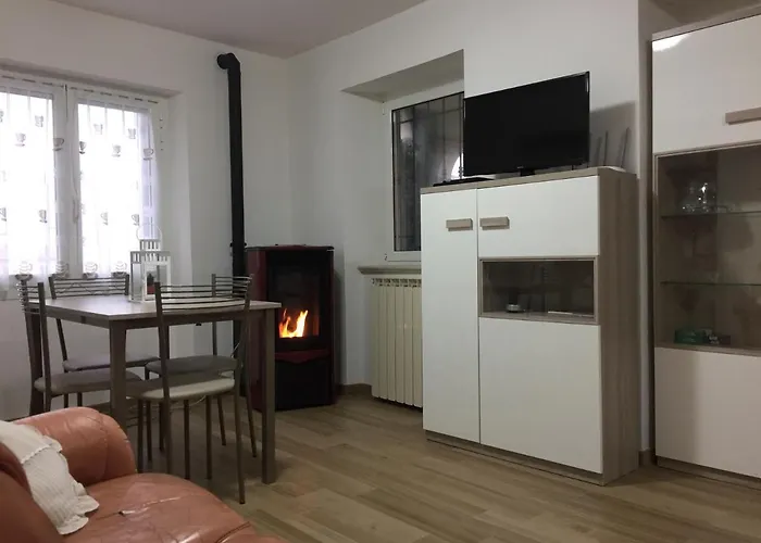 Casa Ginni Con Piscina E Giardino Vakantiehuis